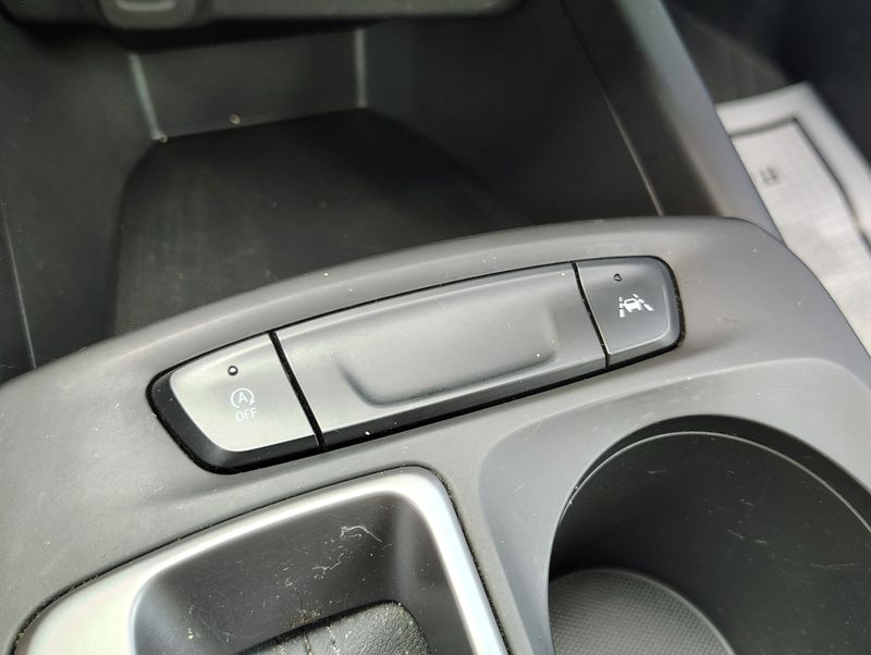 Used 2024 Chevrolet Trax SUV