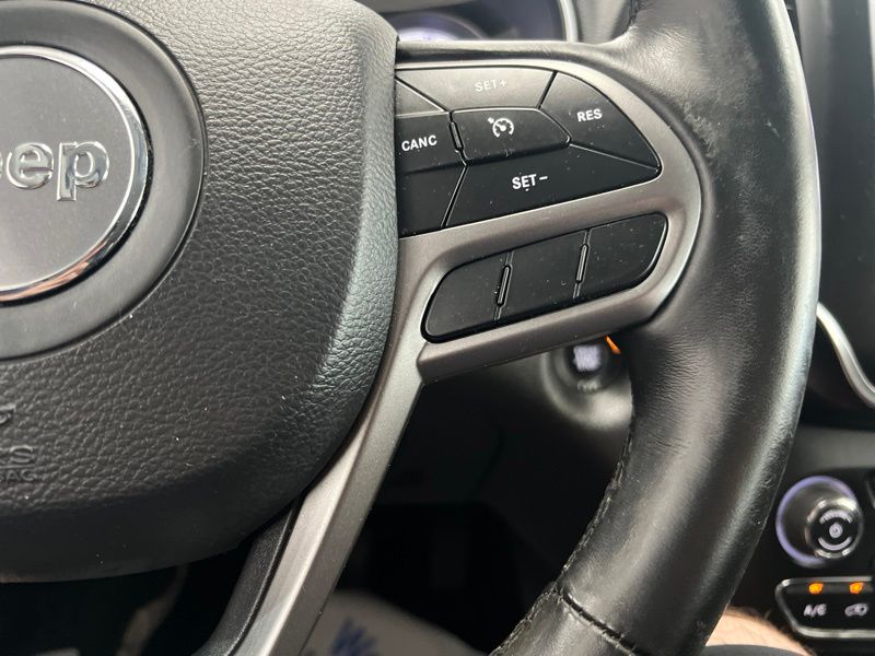 Used 2019 Jeep Cherokee SUV
