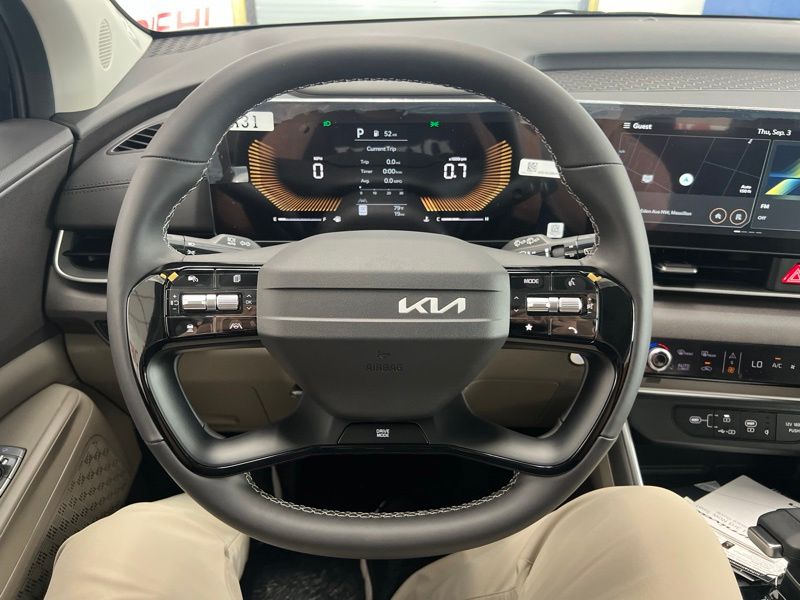 New 2027 Kia Carnival MPV Van