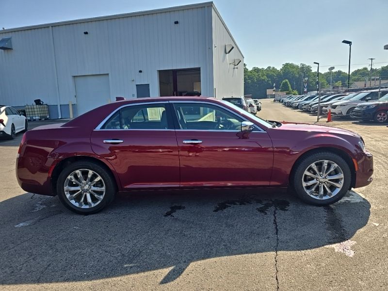 Used 2018 Chrysler 300 Sedan