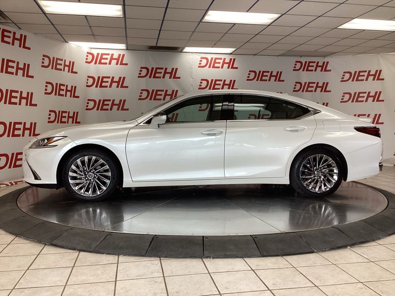 Used 2024 Lexus ES Sedan