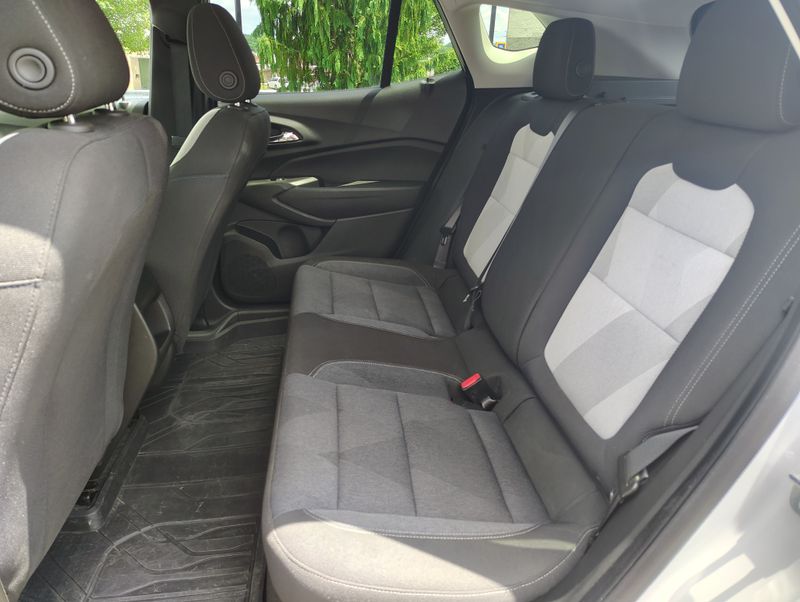 Used 2024 Chevrolet Trax SUV