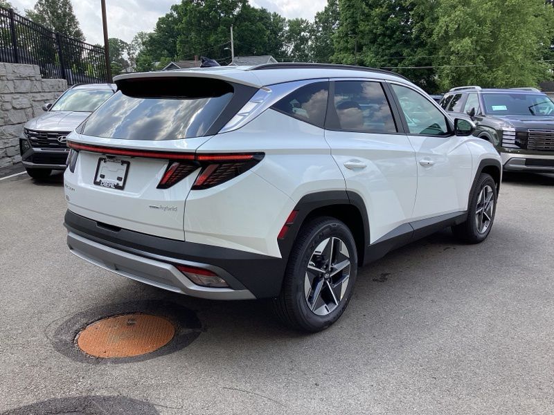 New 2026 Hyundai Tucson Hybrid SUV