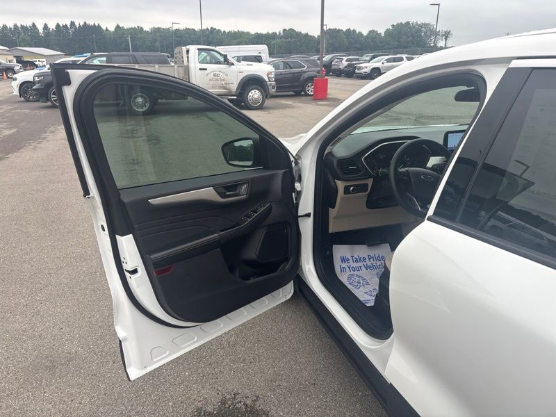 Used 2022 Ford Escape SUV