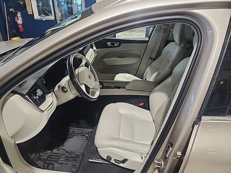 Used 2023 Volvo XC60 SUV