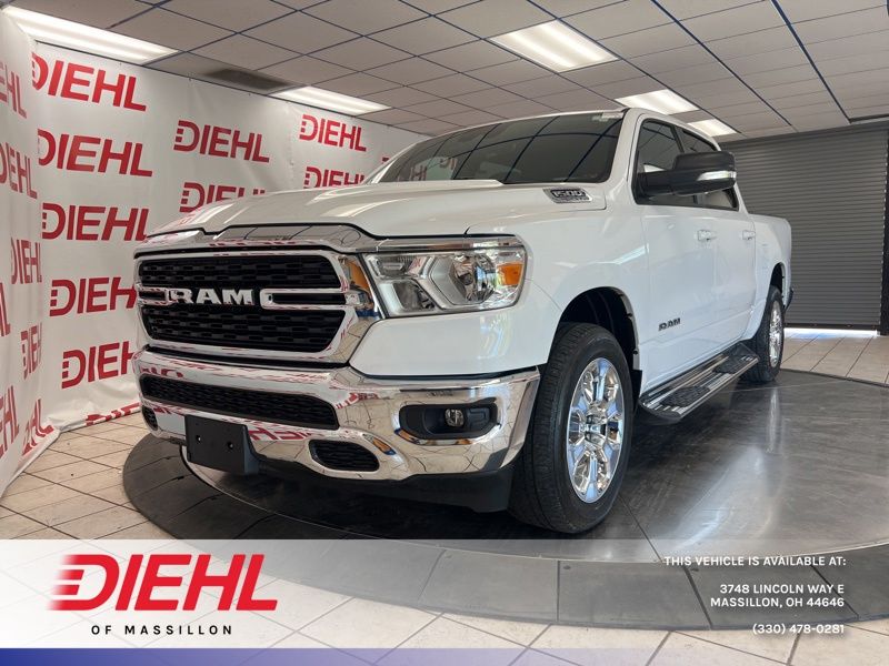 2022 RAM 1500 Big Horn/Lone Star 4x4 Crew Cab 5'7's photo