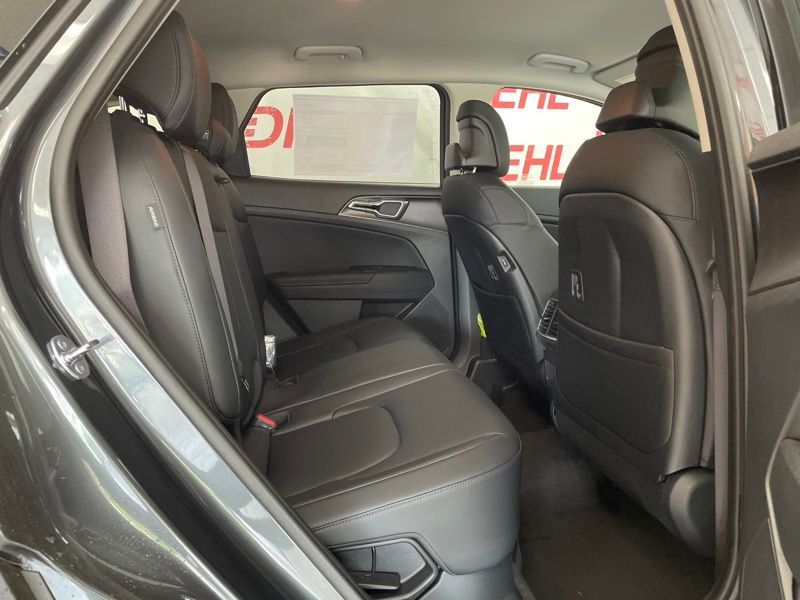 New 2026 Kia Sportage Hybrid SUV