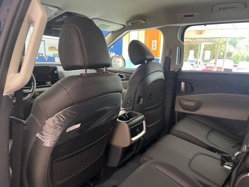 New 2027 Kia Carnival MPV Van