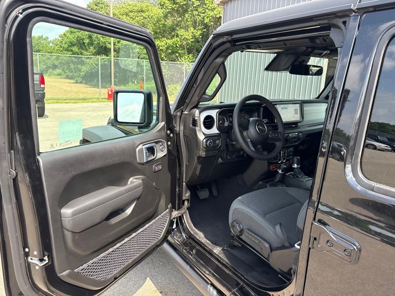 New 2026 Jeep Wrangler SUV
