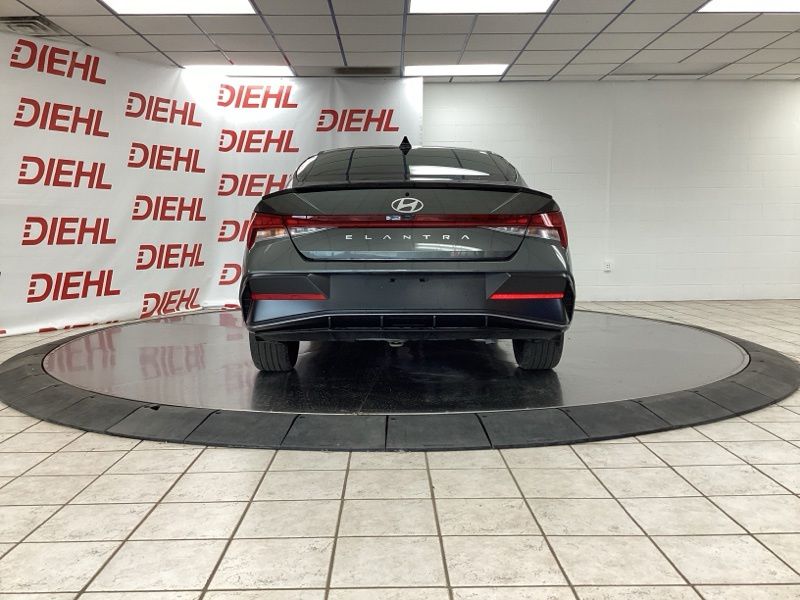 New 2026 Hyundai Elantra Sedan