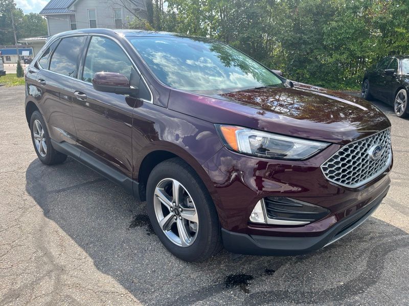 Used 2024 Ford Edge SUV