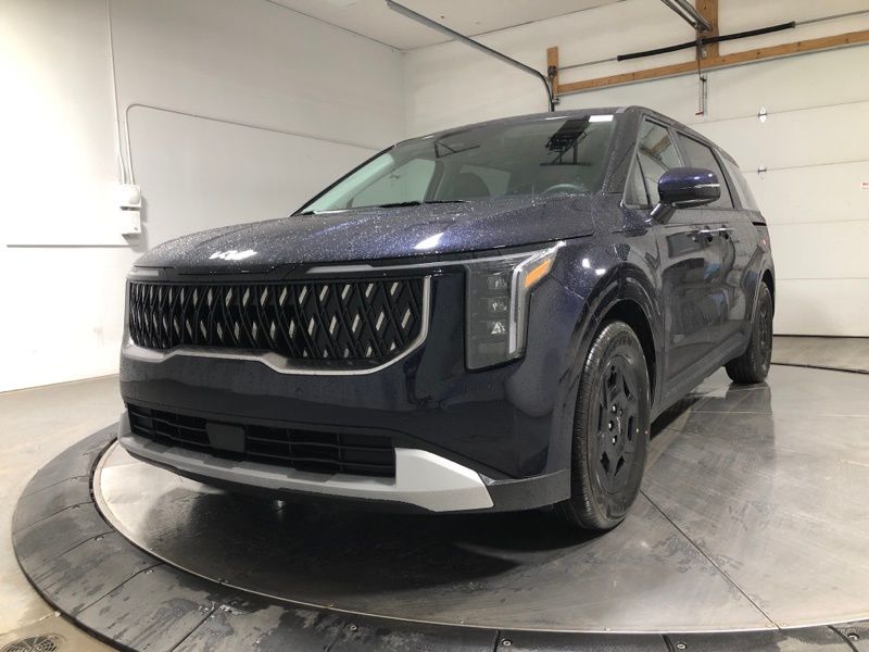 New 2026 Kia Carnival MPV Van