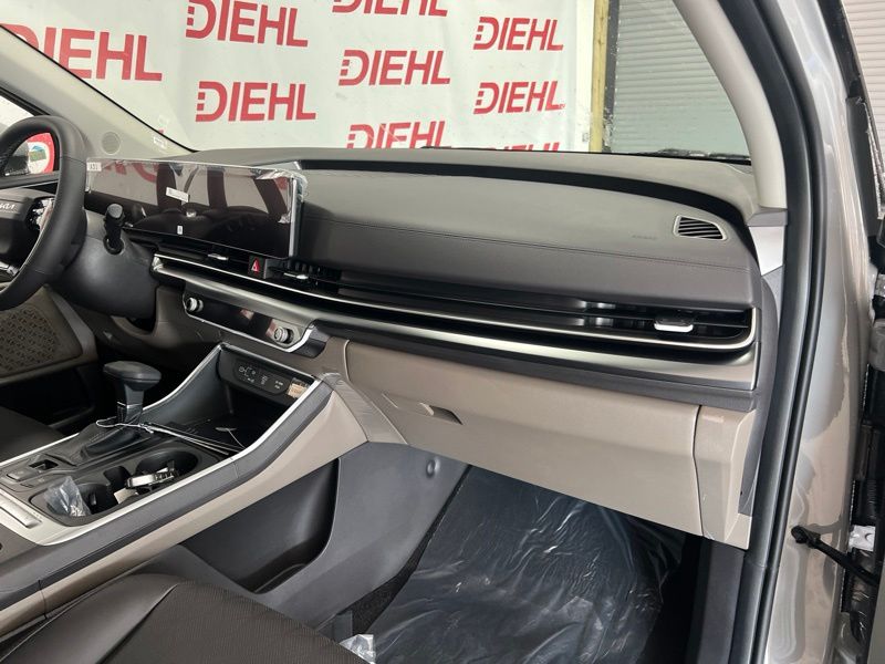 New 2027 Kia Carnival MPV Van