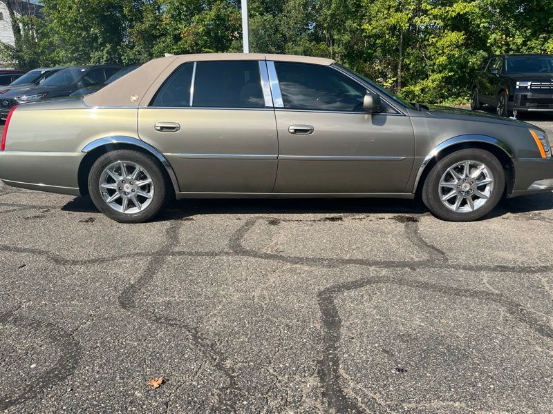Used 2011 Cadillac DTS Sedan