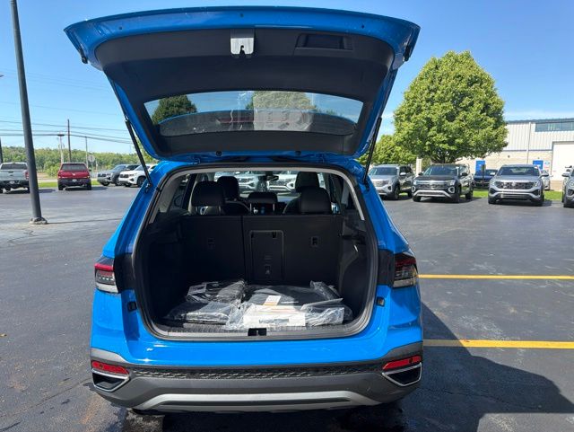New 2026 Volkswagen Taos SUV