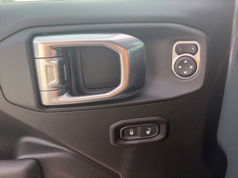 New 2026 Jeep Wrangler SUV