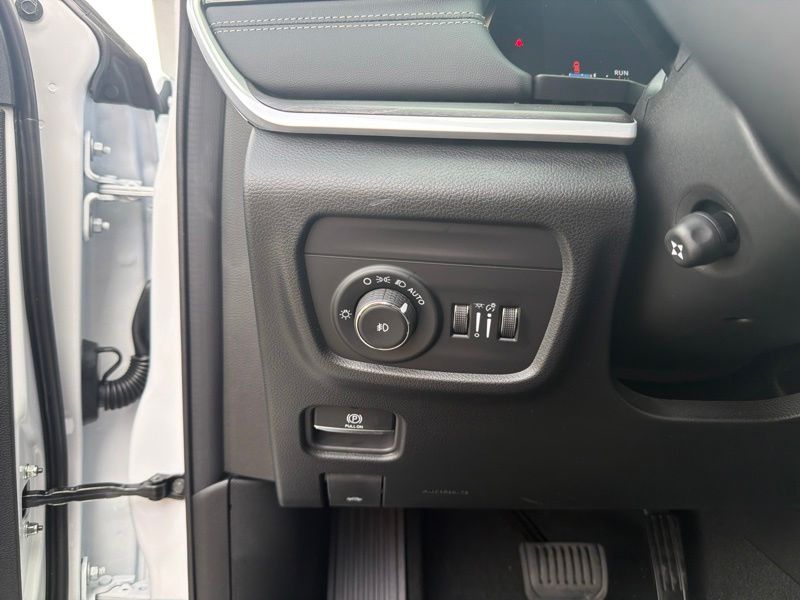 New 2026 Jeep Grand Cherokee SUV