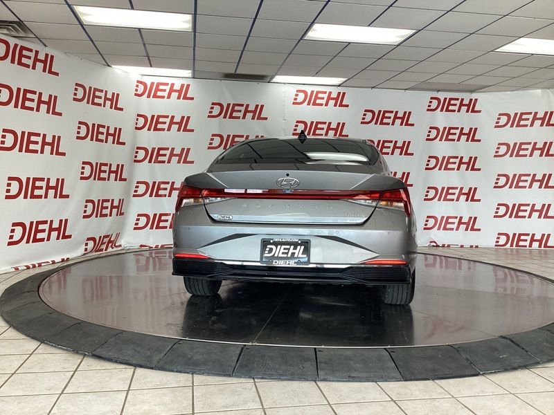 Used 2023 Hyundai Elantra Hybrid Sedan