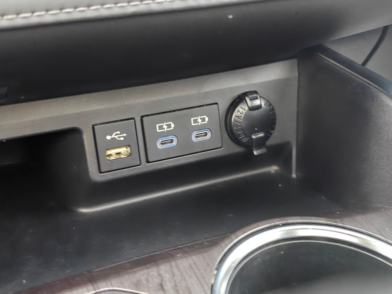 Used 2022 Toyota Highlander SUV