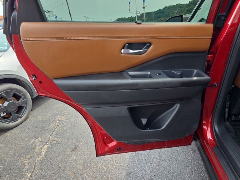 Used 2026 Nissan Pathfinder SUV