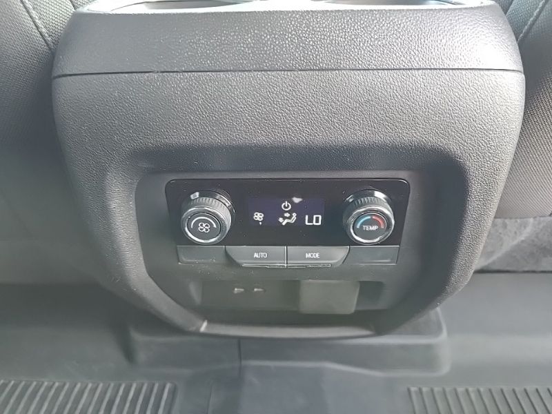 Used 2025 Chevrolet Traverse SUV