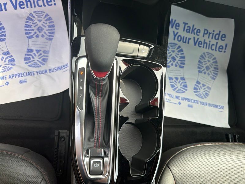 Used 2024 Chevrolet Trax SUV