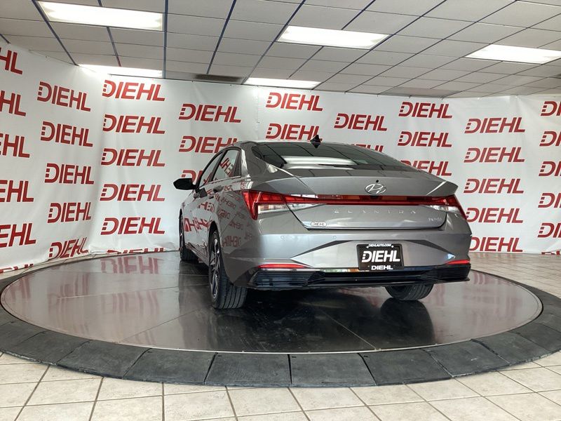 Used 2023 Hyundai Elantra Hybrid Sedan