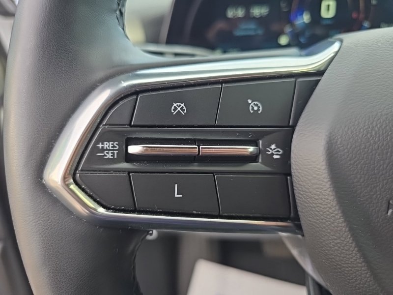 Used 2025 Chevrolet Equinox SUV