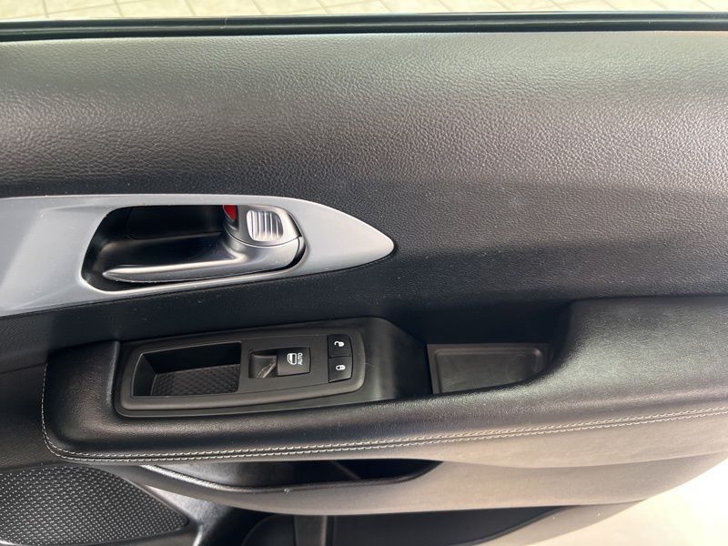 Used 2020 Chrysler Pacifica Hybrid Van