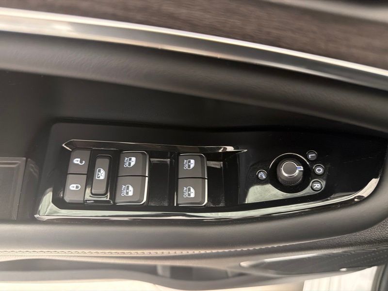 Used 2023 Jeep Grand Cherokee SUV