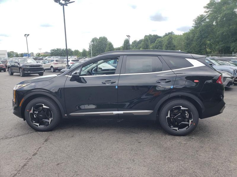 New 2027 Kia Sportage Hybrid SUV