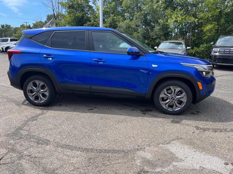 Used 2024 Kia Seltos SUV