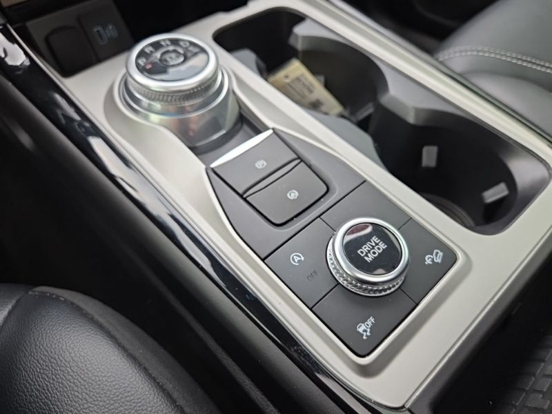 Used 2024 Ford Explorer SUV