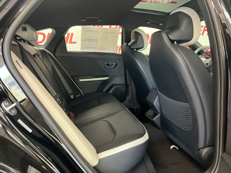New 2026 Kia K4 Hatchback Hatchback