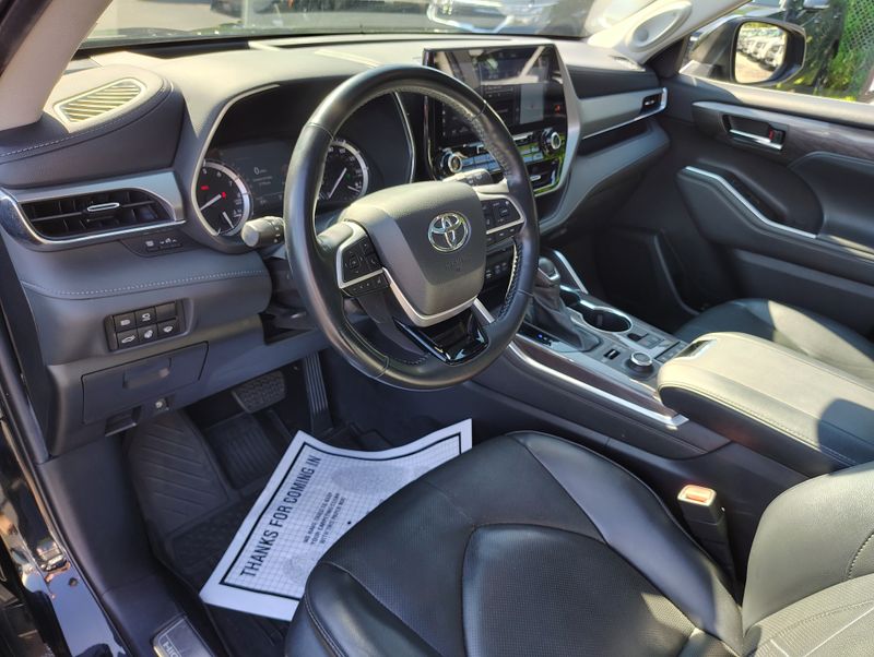 Used 2022 Toyota Highlander SUV