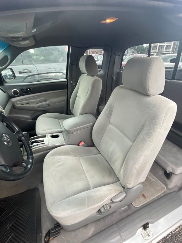 Used 2005 Toyota Tacoma Truck