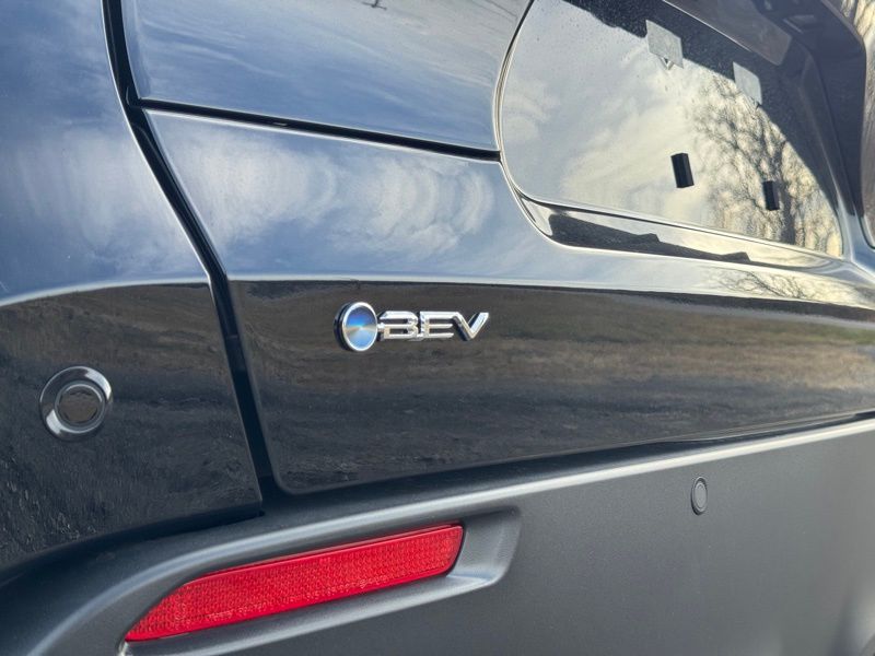 2026 Toyota bZ XLE - Photo 38