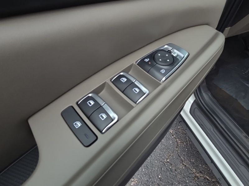 New 2027 Kia Carnival MPV Van