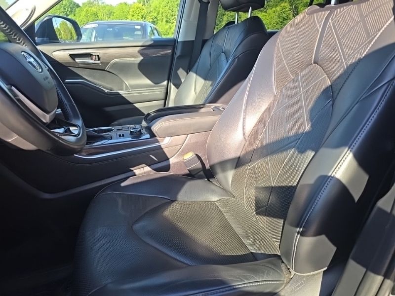 Used 2022 Toyota Highlander SUV