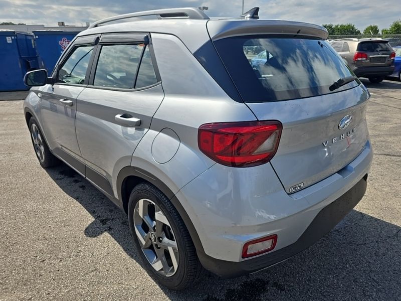 Used 2022 Hyundai Venue SUV