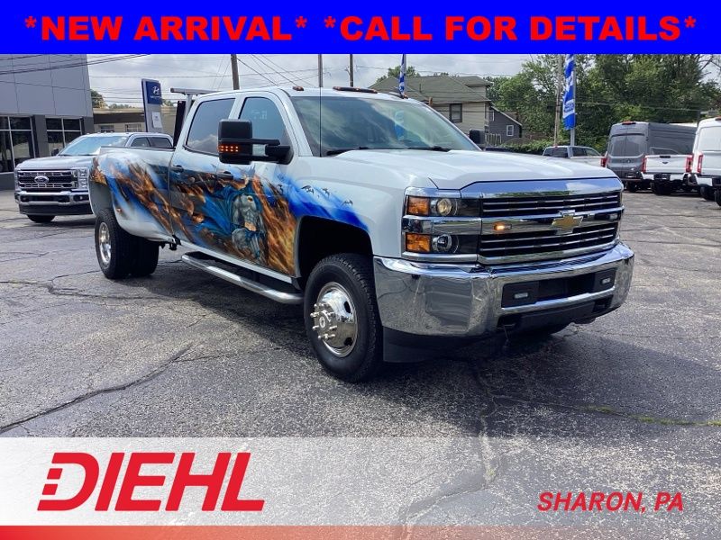 Summit White 2016 Chevrolet Silverado 3500HD Pickup Truck Four-Wheel Drive 6-Speed Automatic
