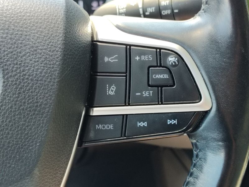 Used 2022 Toyota Highlander SUV