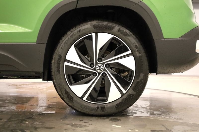 New 2026 Volkswagen Taos SUV