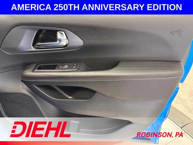 New 2027 Chrysler Pacifica Van