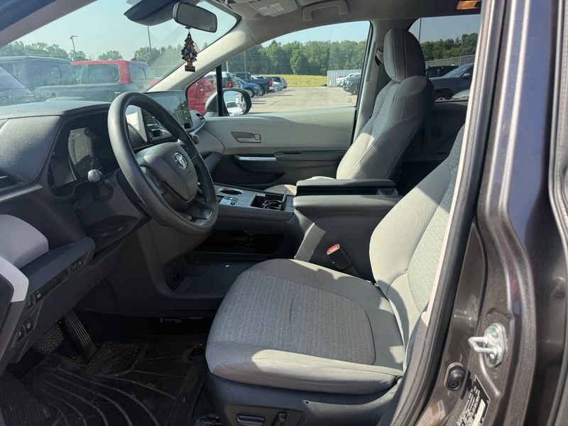 Used 2023 Toyota Sienna Van