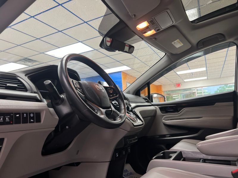Used 2023 Honda Odyssey Van