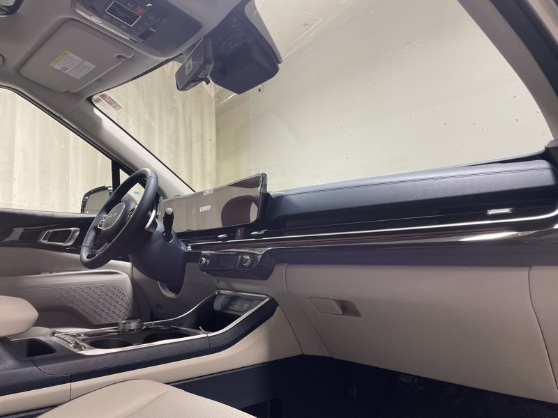 New 2026 Kia Carnival MPV Hybrid Van