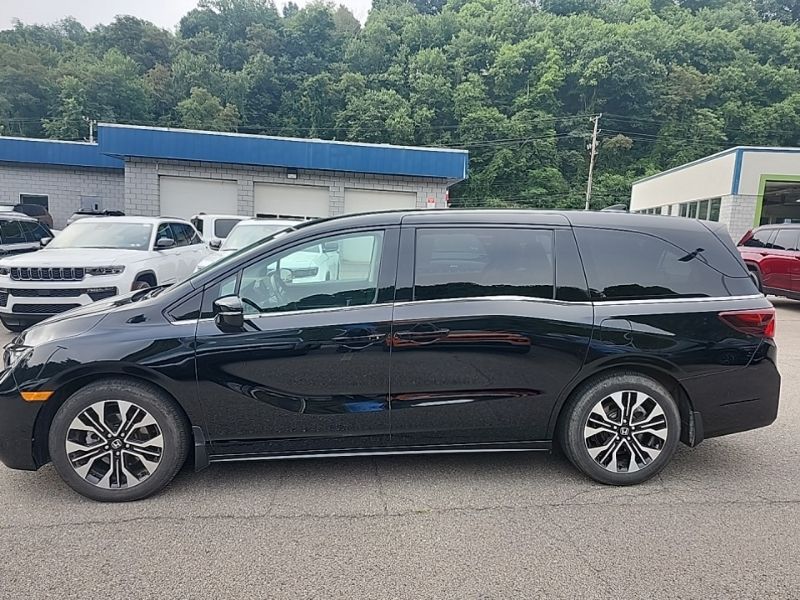 Used 2025 Honda Odyssey Van