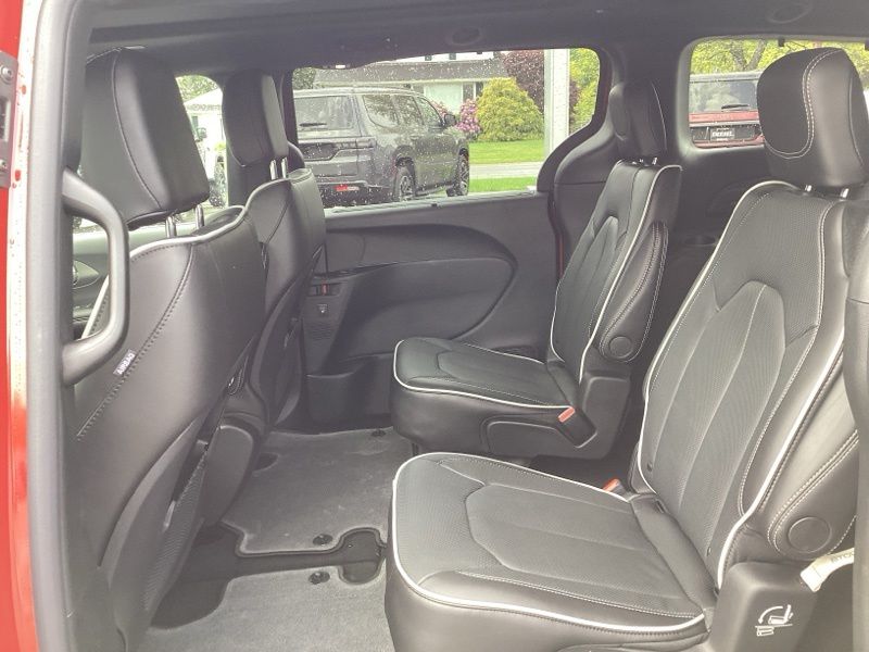 New 2027 Chrysler Pacifica Van