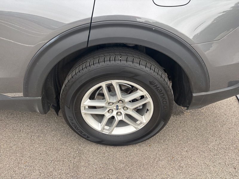 Used 2025 Ford Explorer SUV